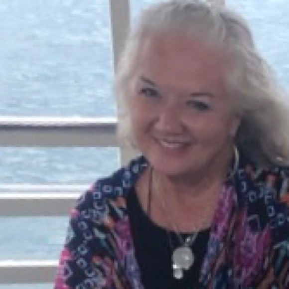 Meet the Posher...Pam - Picture 5 of 16